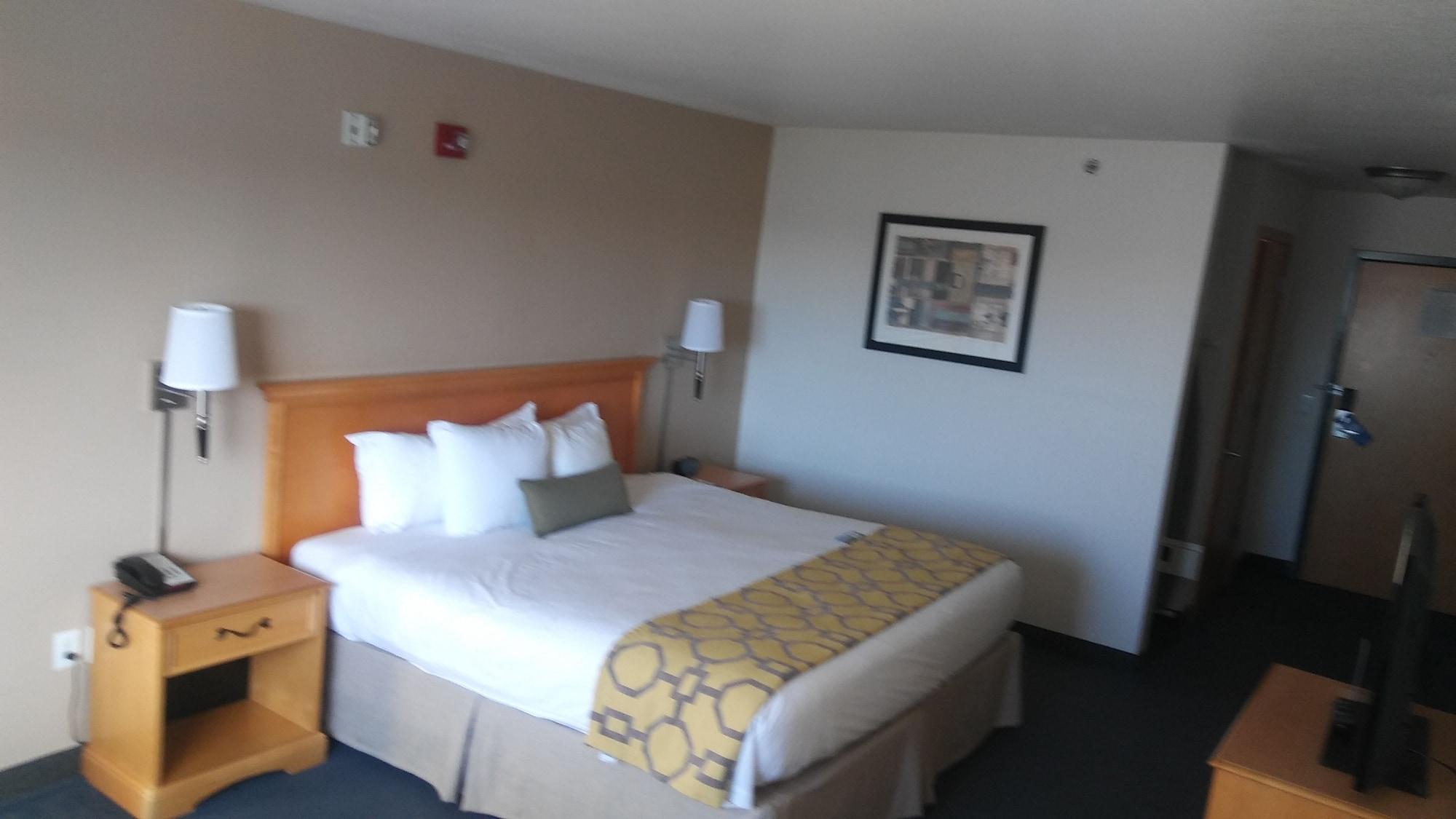 Baymont By Wyndham Indianapolis Northeast Hotell Exteriör bild