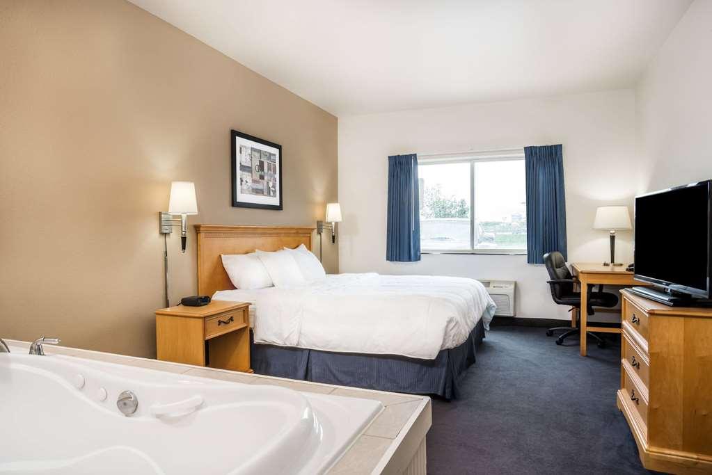 Baymont By Wyndham Indianapolis Northeast Hotell Rum bild