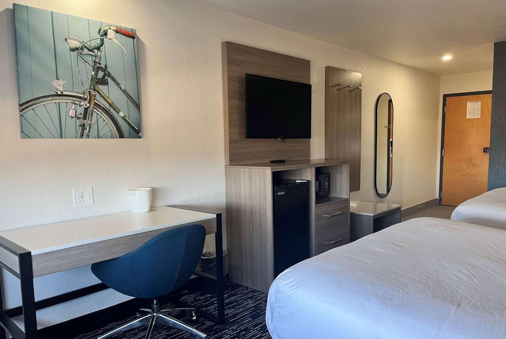Baymont By Wyndham Indianapolis Northeast Hotell Exteriör bild
