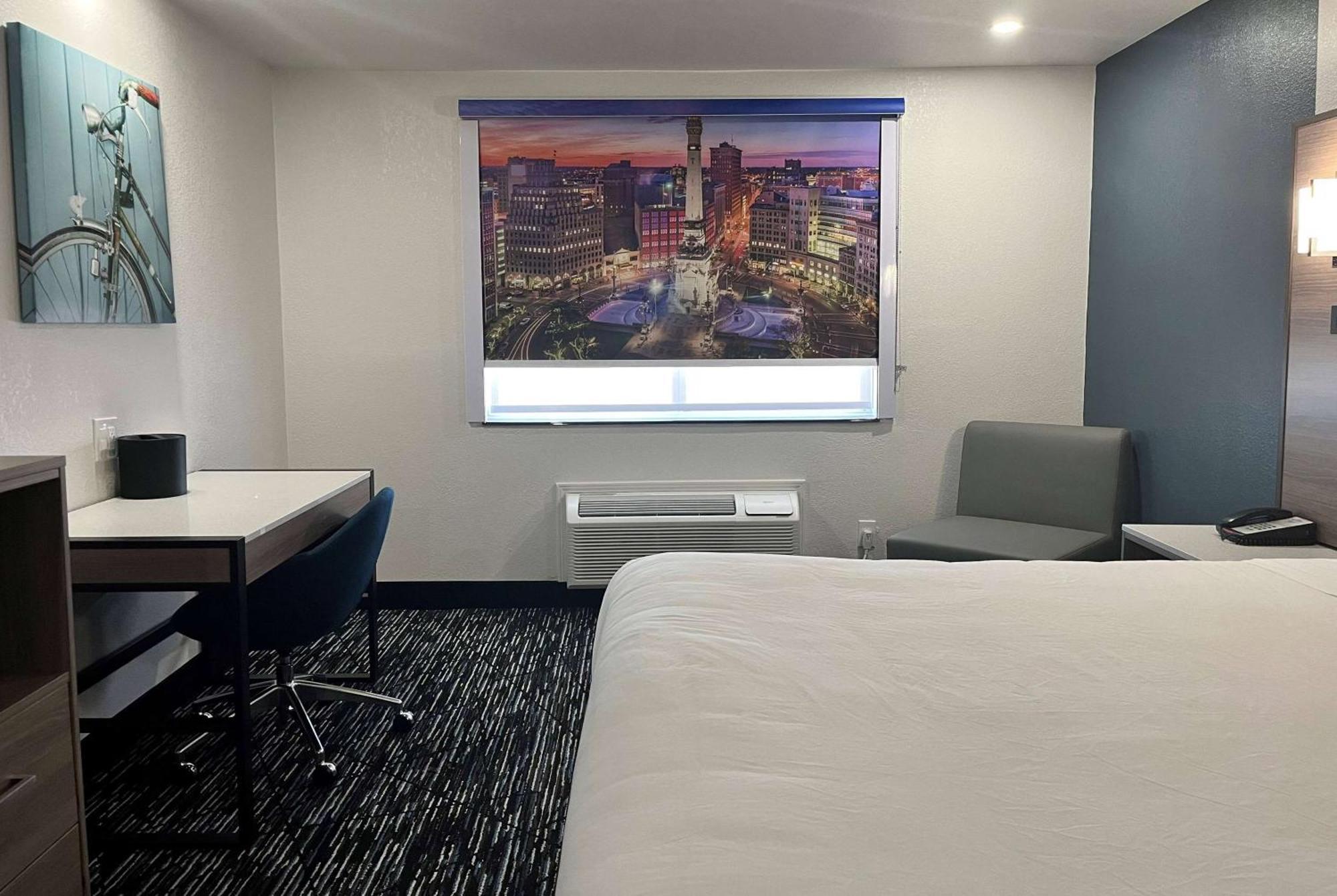 Baymont By Wyndham Indianapolis Northeast Hotell Exteriör bild